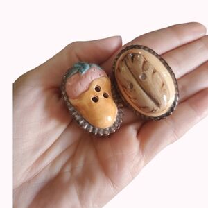 Little vintage food salt and pepper shakers
